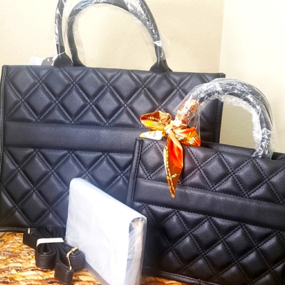 NWT 2 BAGS AND A WALLET - Picture 2 of 2